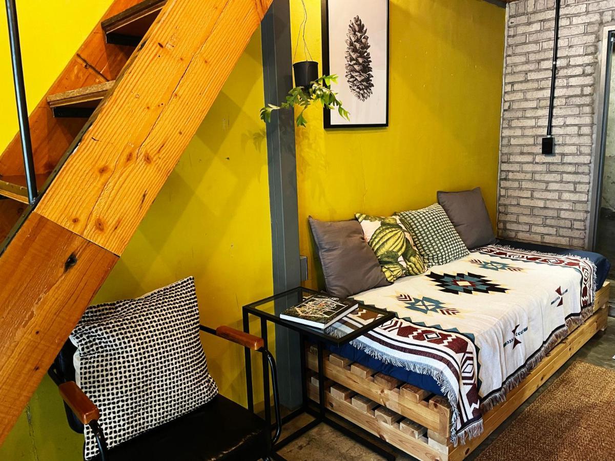 Hongdae Guesthouse Pajamaparty Сеул Экстерьер фото