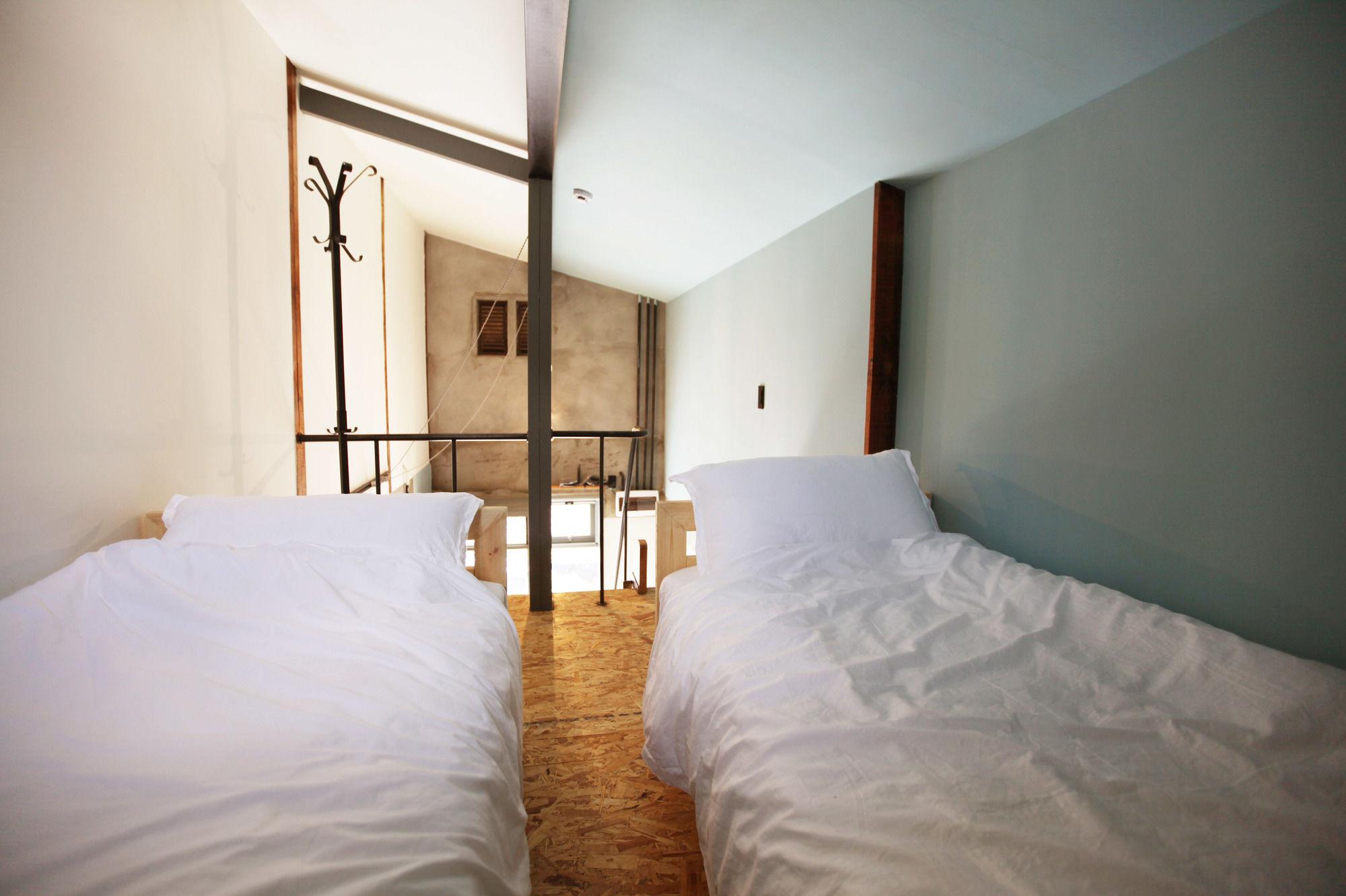 Hongdae Guesthouse Pajamaparty Сеул Экстерьер фото