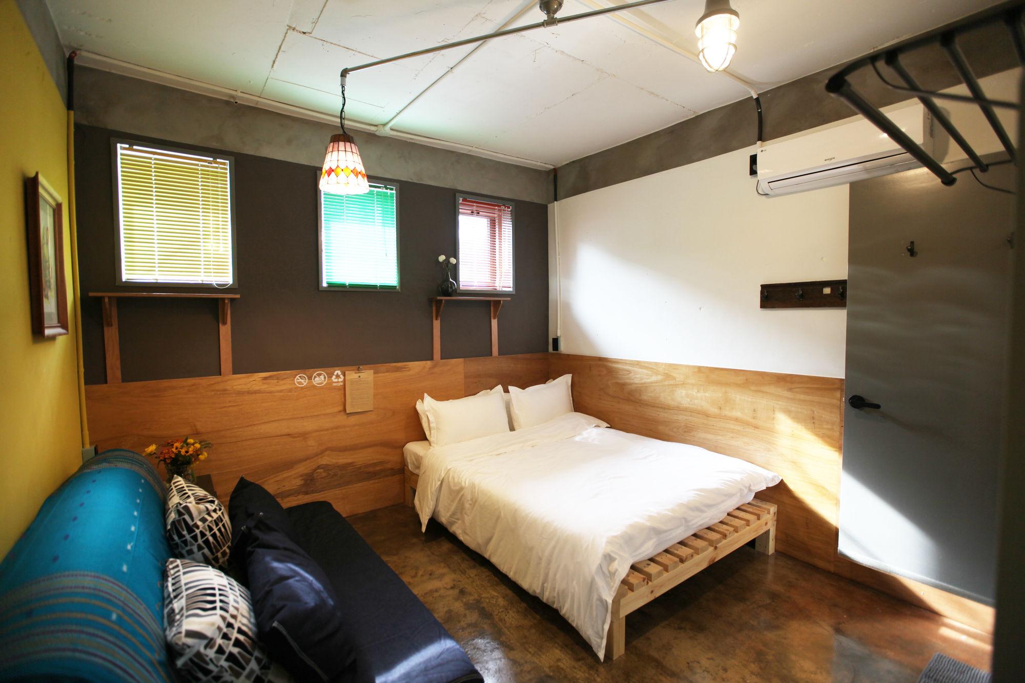 Hongdae Guesthouse Pajamaparty Сеул Экстерьер фото