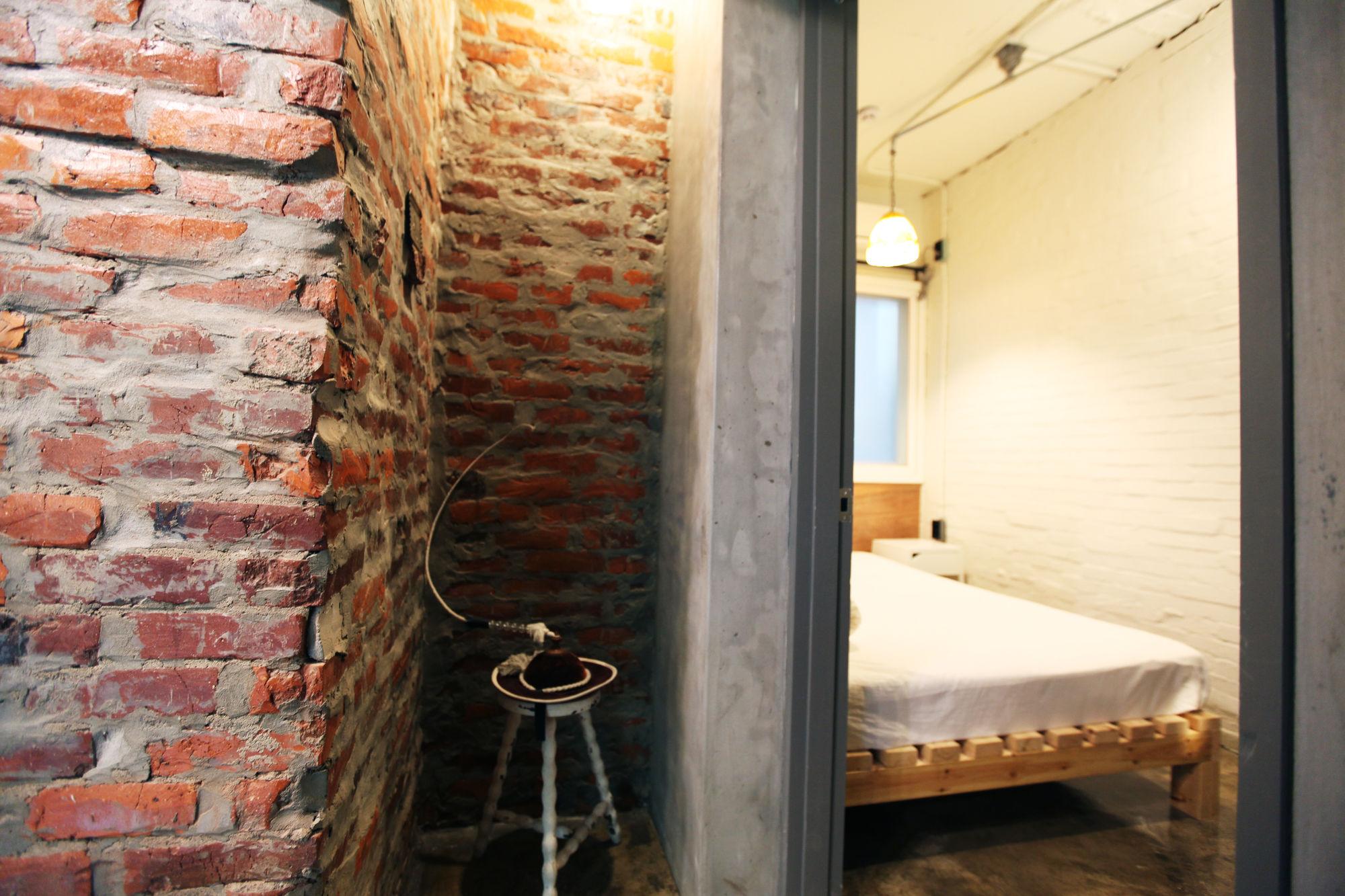 Hongdae Guesthouse Pajamaparty Сеул Экстерьер фото