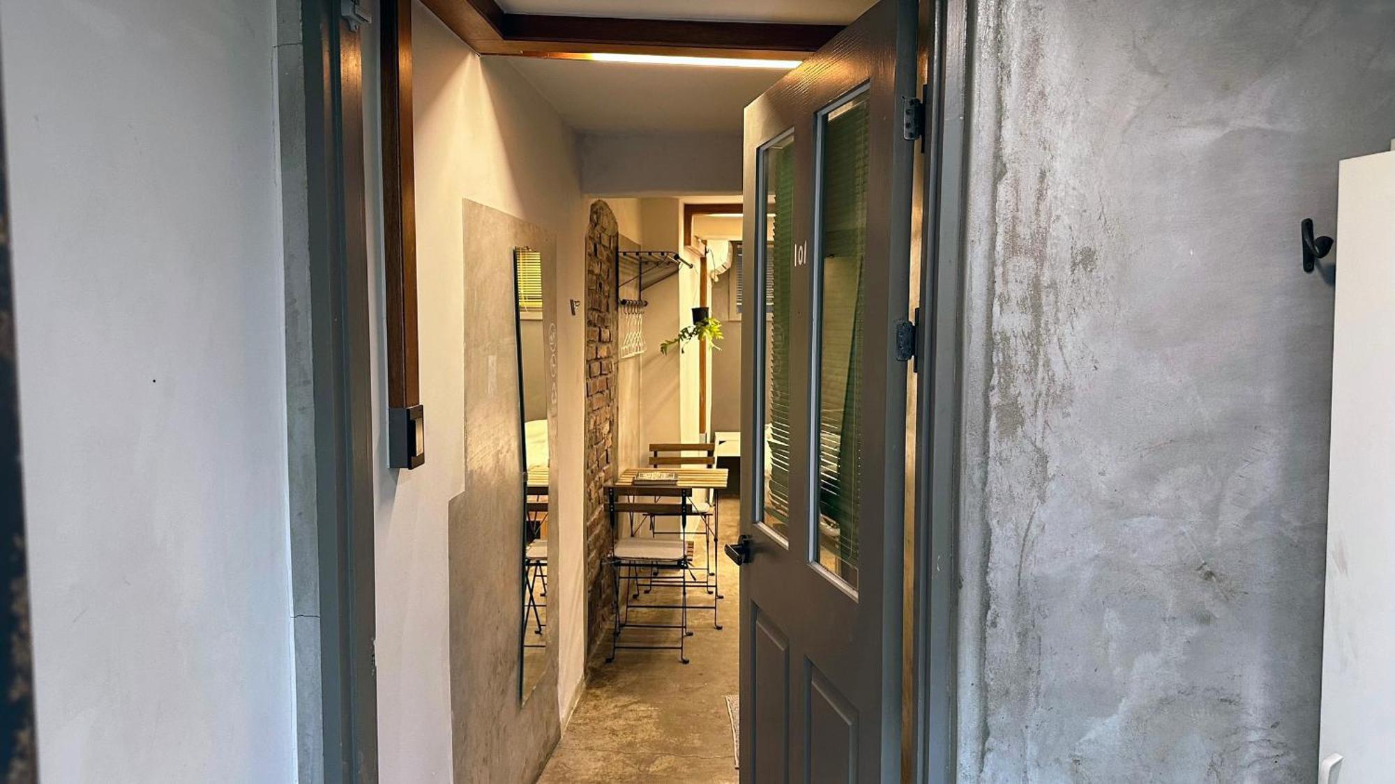 Hongdae Guesthouse Pajamaparty Сеул Экстерьер фото
