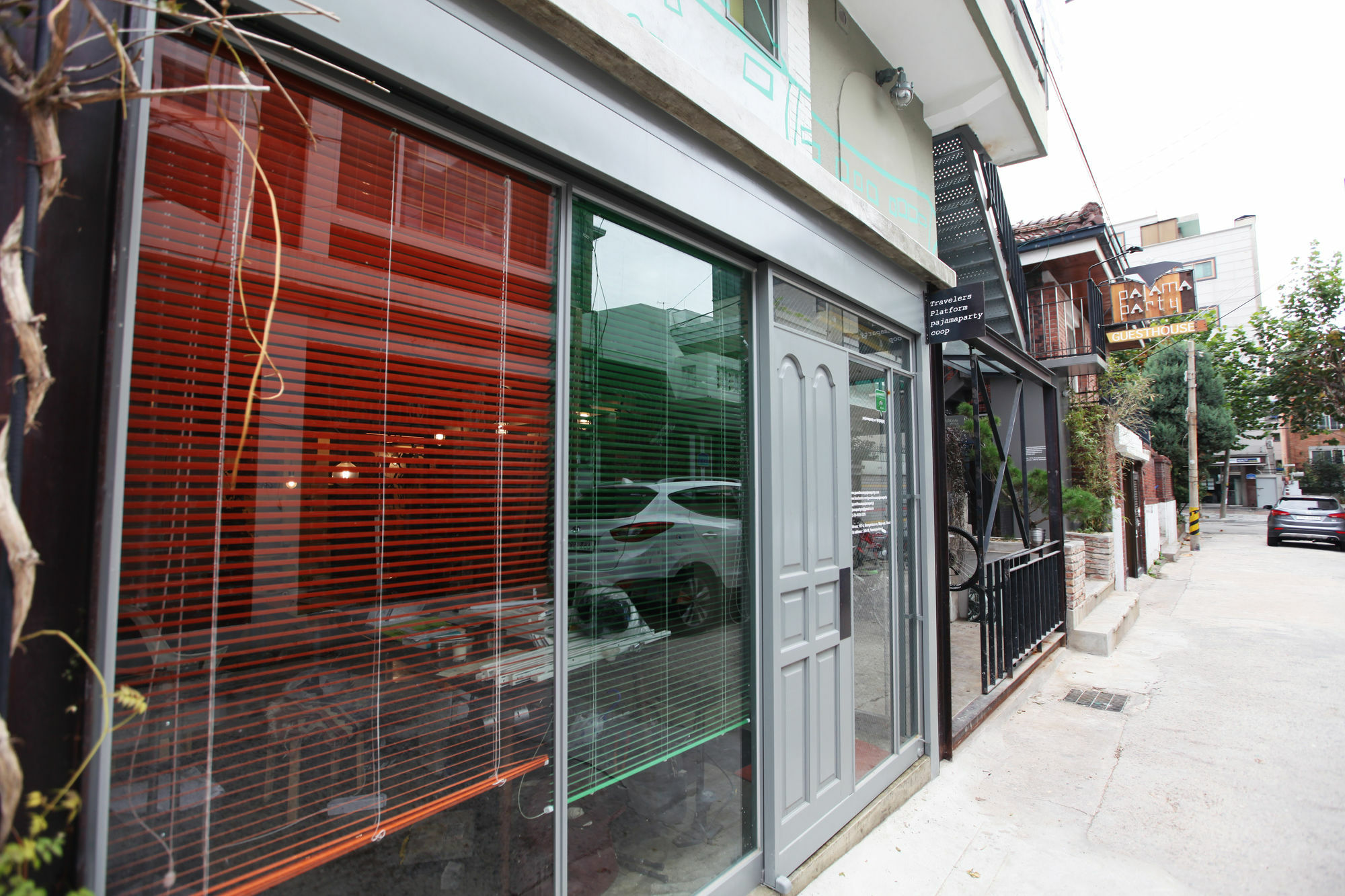 Hongdae Guesthouse Pajamaparty Сеул Экстерьер фото